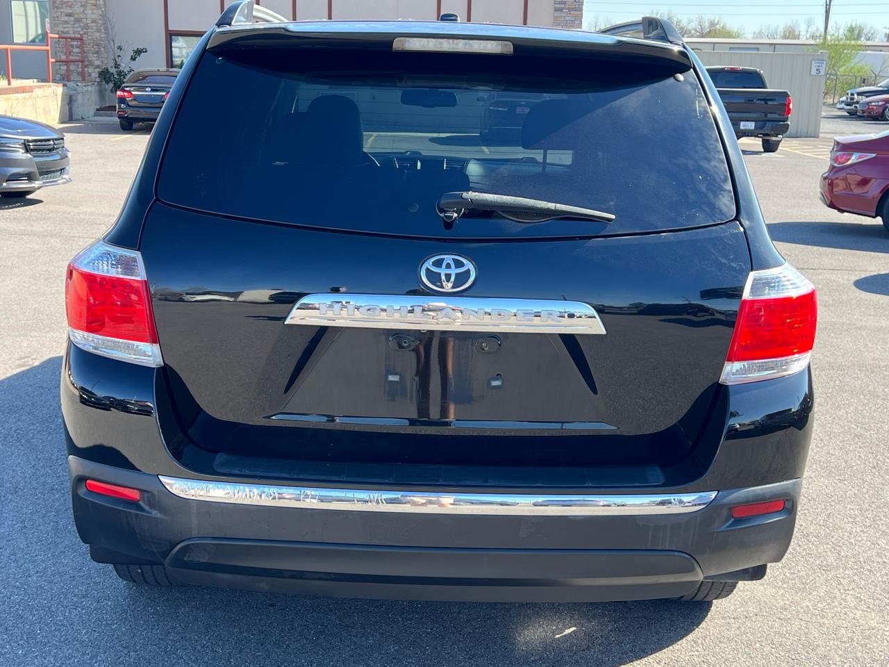 Toyota Highlander Limited 2WD 2012