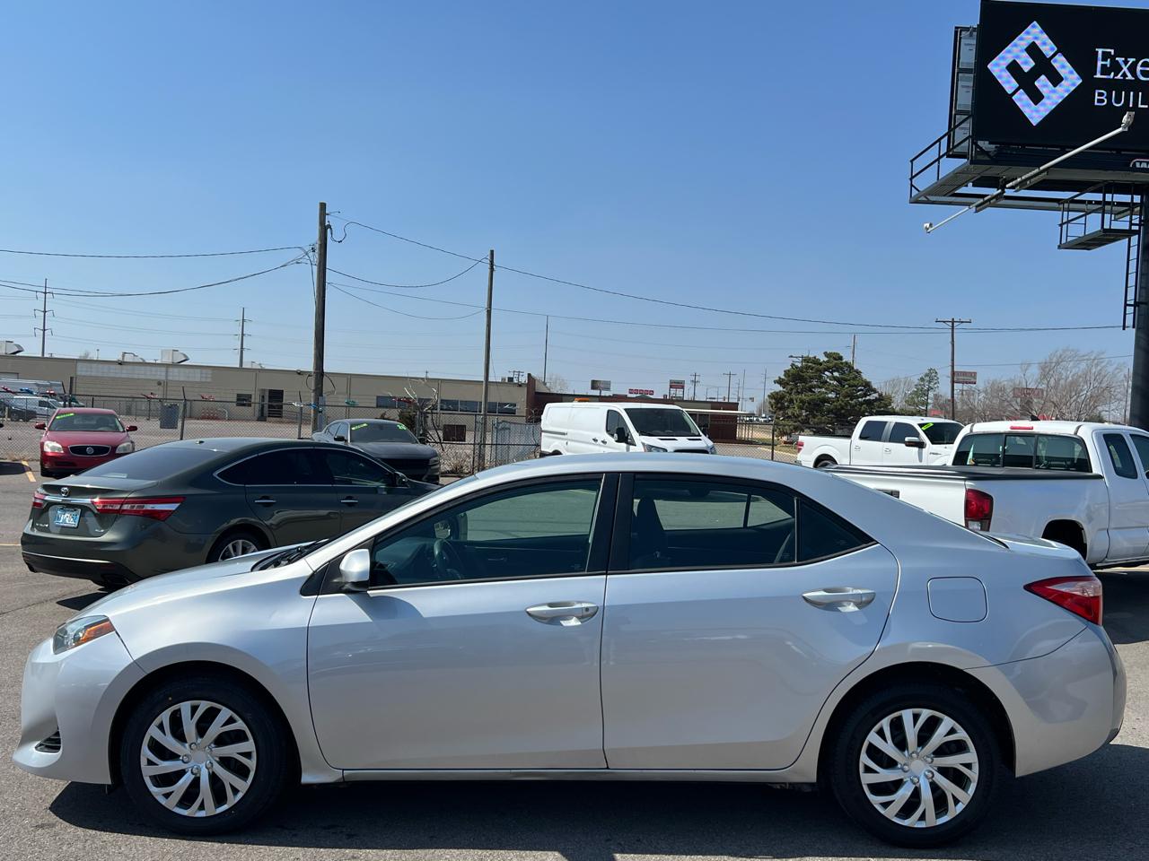 Toyota Corolla L CVT 2019