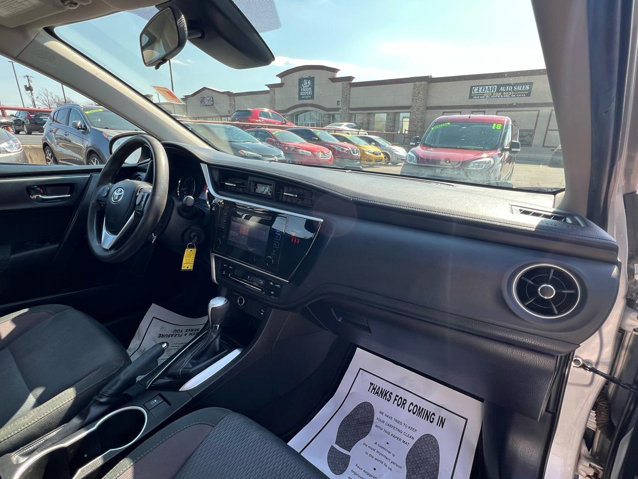 Toyota Corolla L CVT 2019