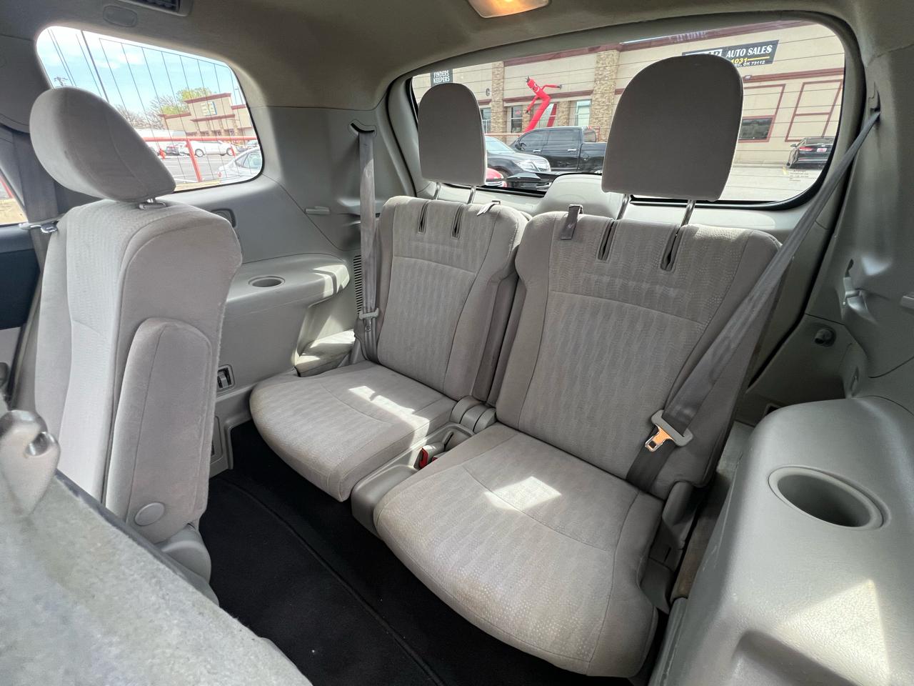 Toyota Highlander Base 2WD I4 2013