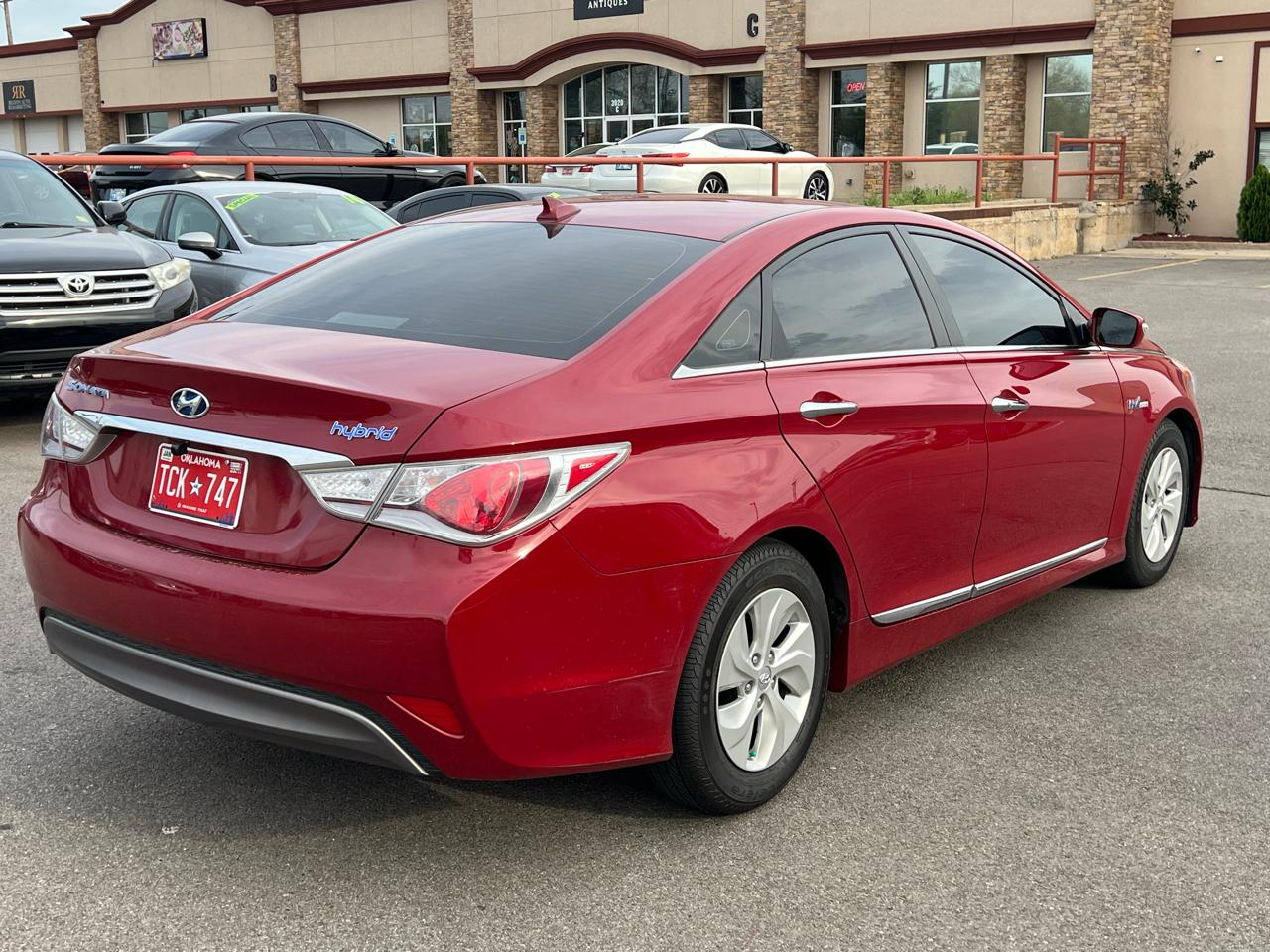 Hyundai Sonata Hybrid Sedan 2013