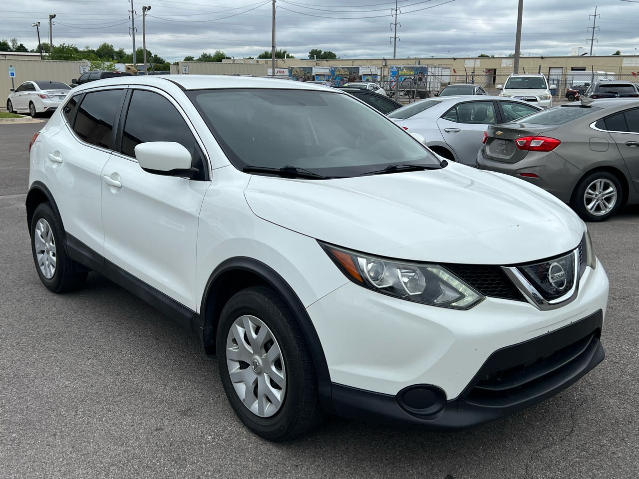 Nissan Rogue Sport S 2019
