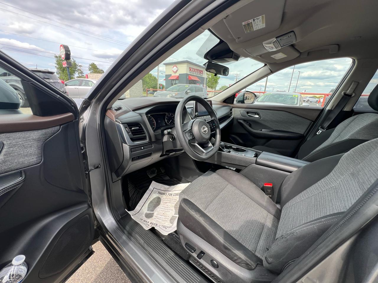 Nissan Rogue SV 2023