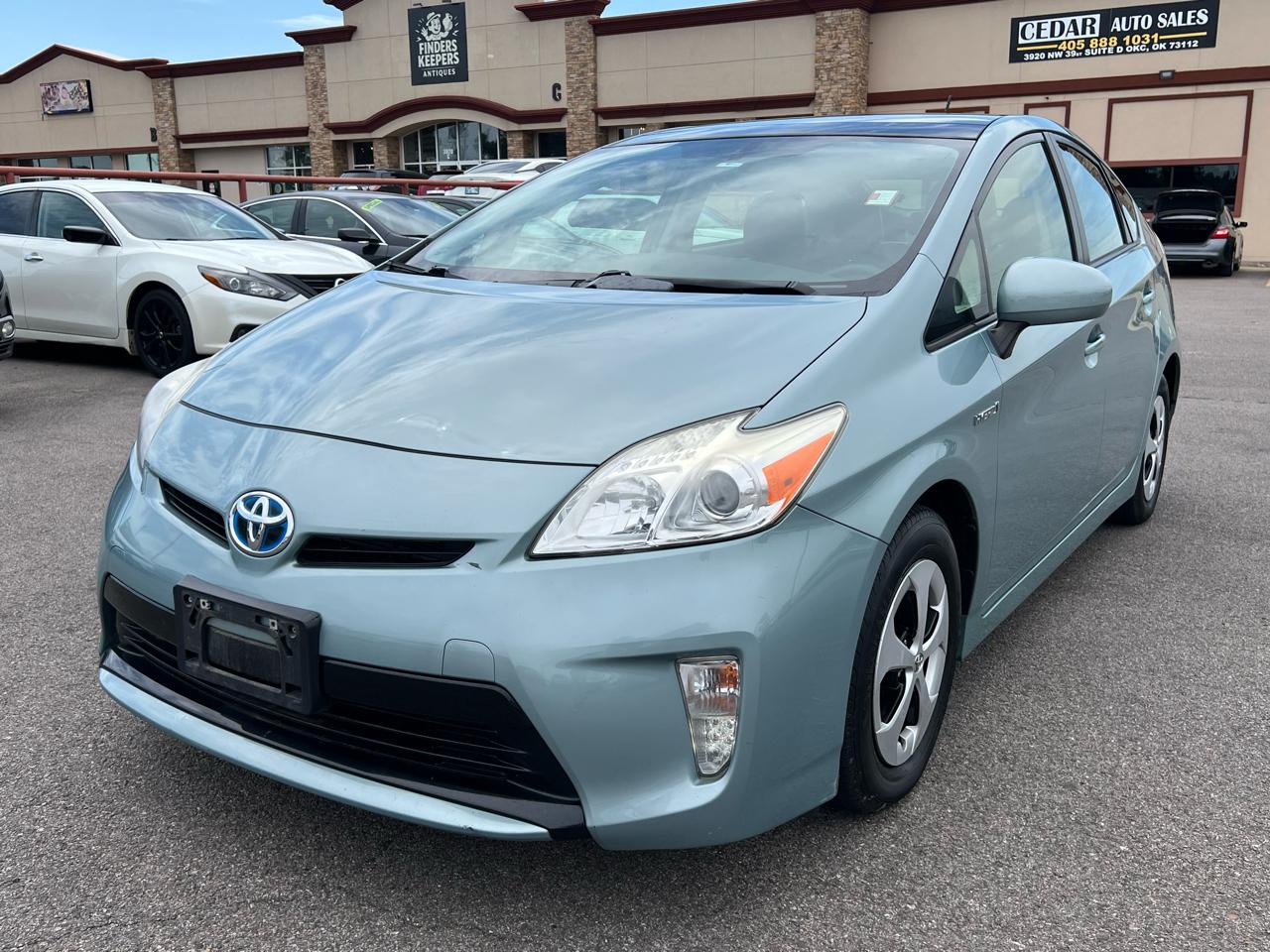 Toyota Prius Prius V 2012
