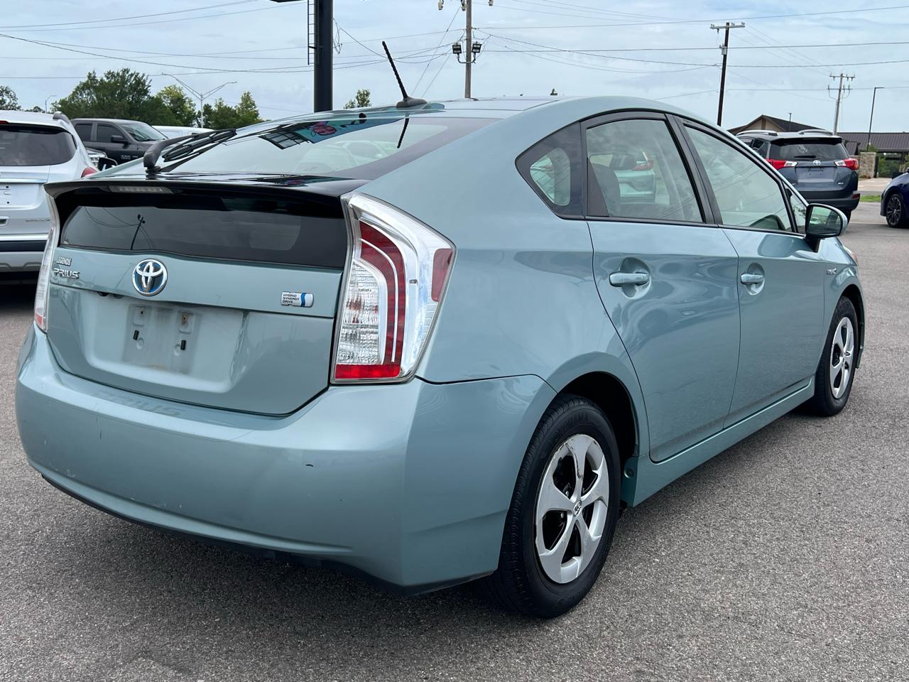 Toyota Prius Prius V 2012