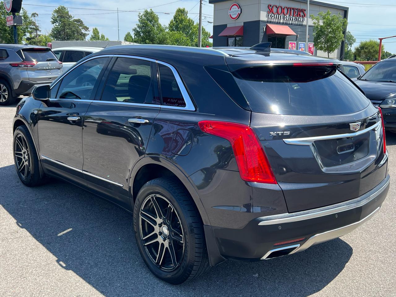 Cadillac XT5 AWD 4dr Platinum 2017