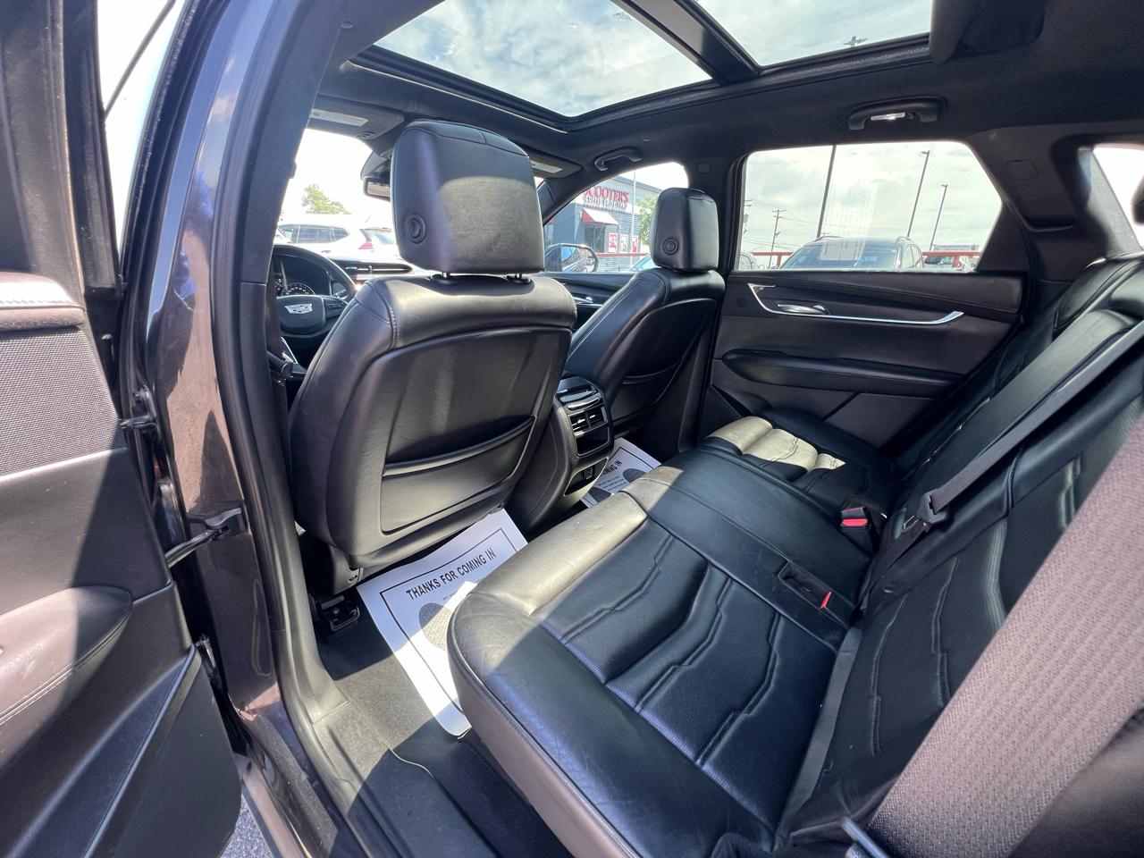 Cadillac XT5 AWD 4dr Platinum 2017