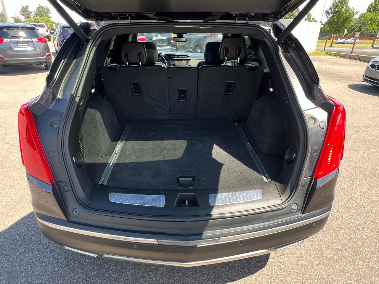 Cadillac XT5 AWD 4dr Platinum 2017