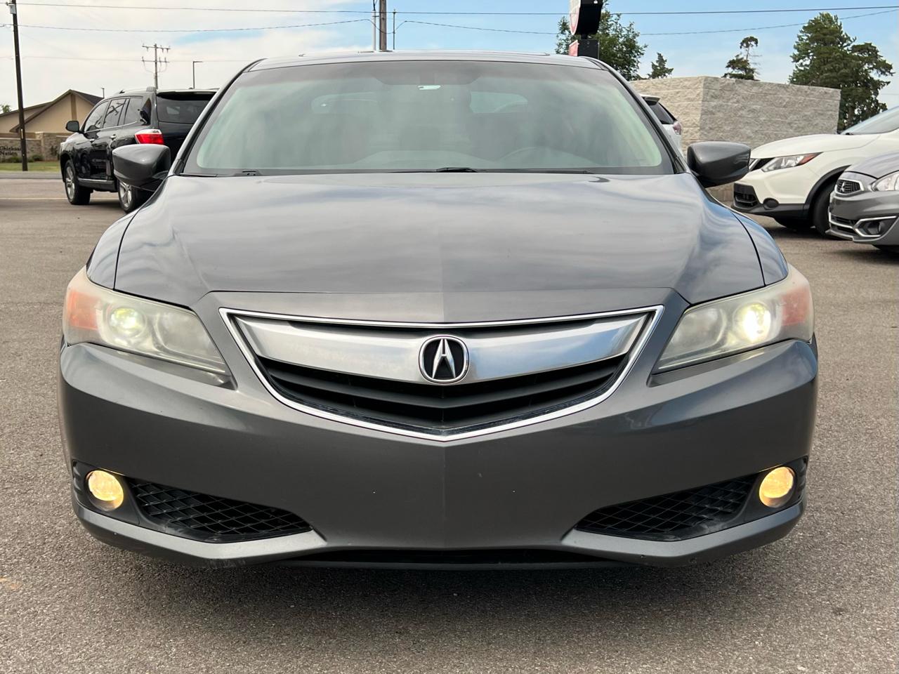 Acura ILX 5-Spd AT w/ Technology Package 2014