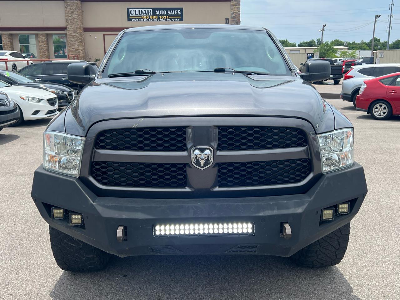 RAM 1500 Tradesman Quad Cab 4WD 2017