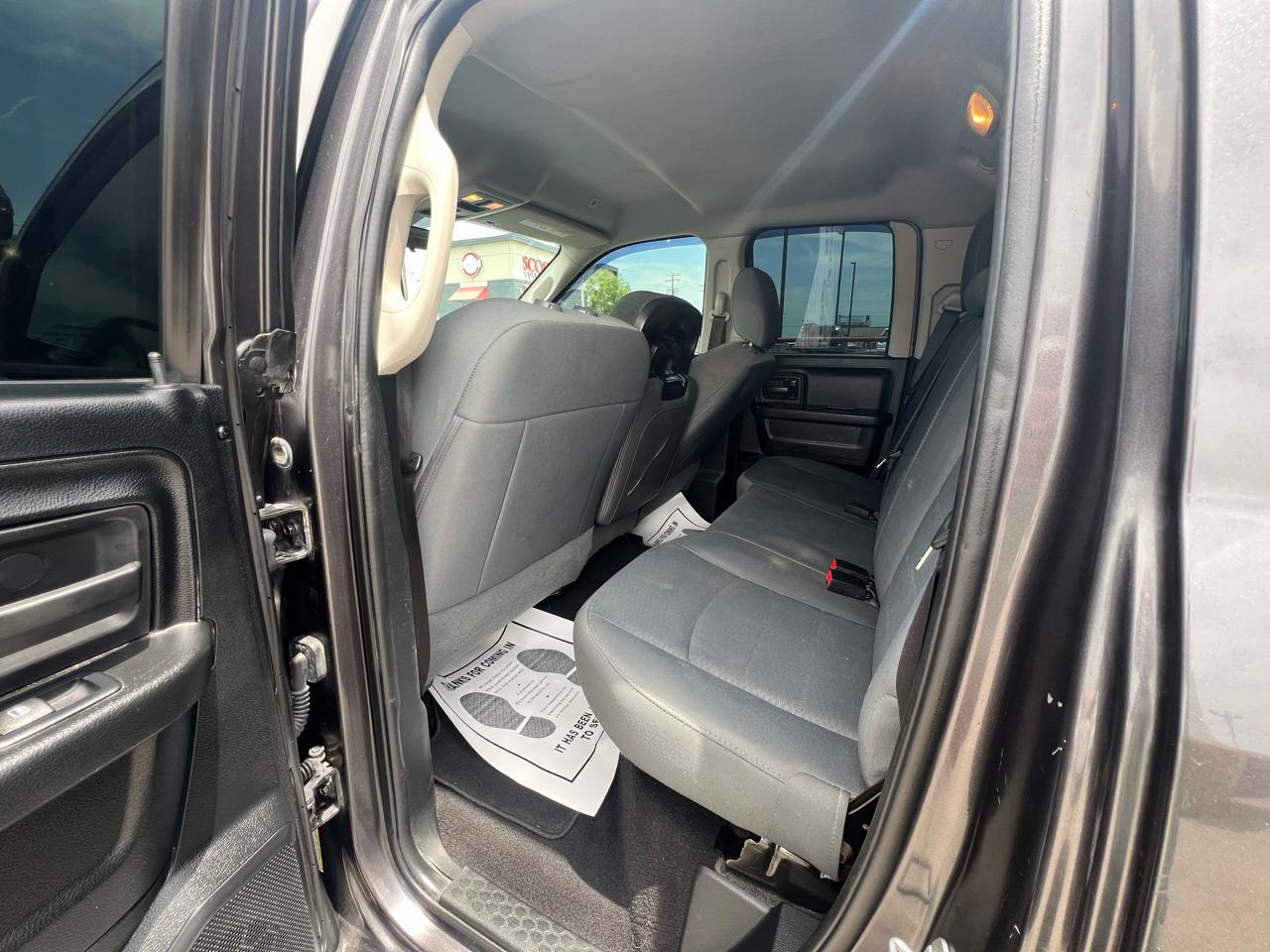 RAM 1500 Tradesman Quad Cab 4WD 2017