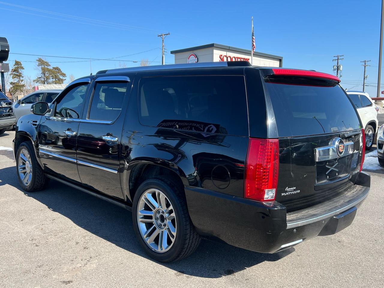 Cadillac Escalade ESV AWD Platinum 2013