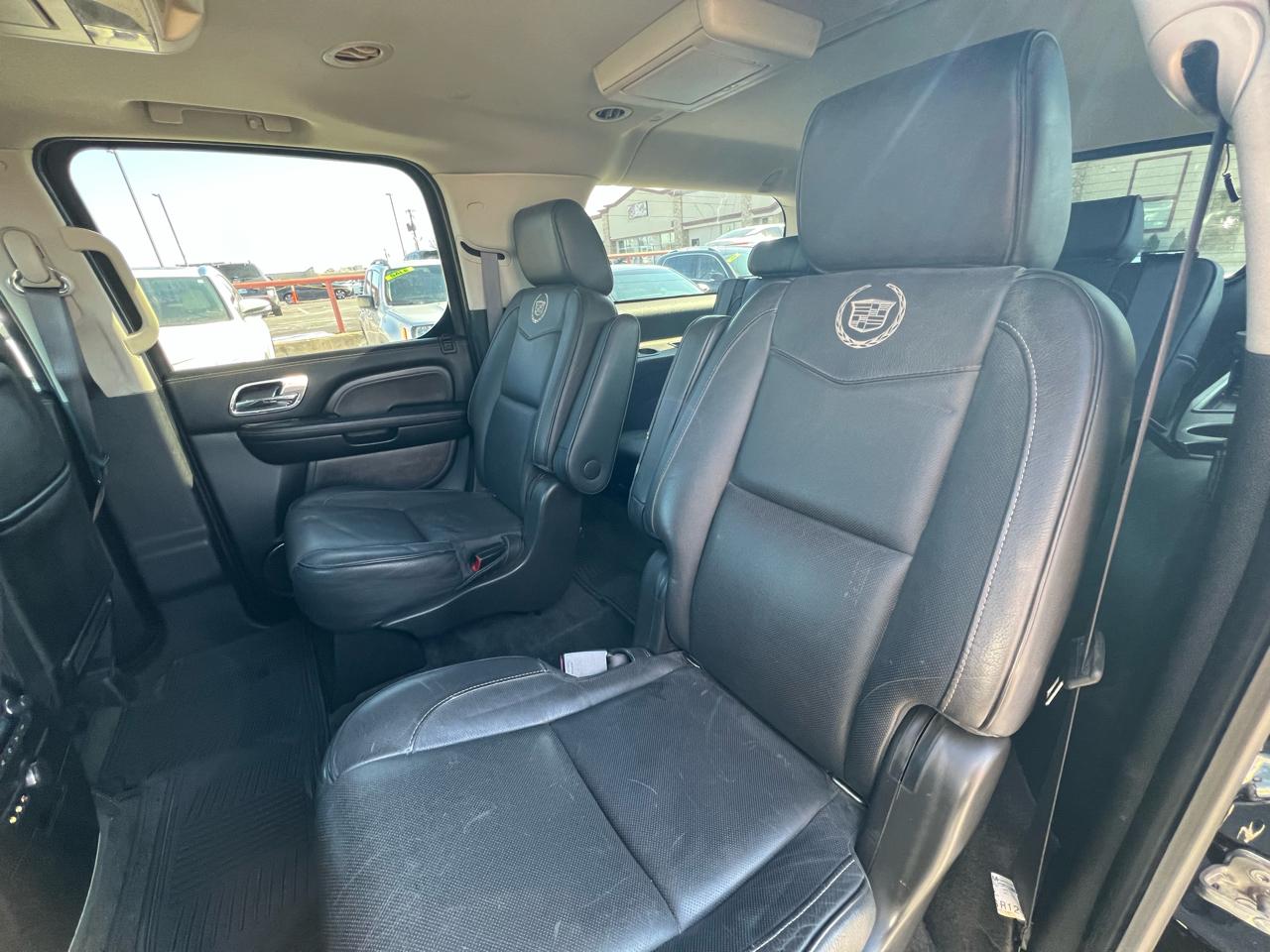 Cadillac Escalade ESV AWD Platinum 2013