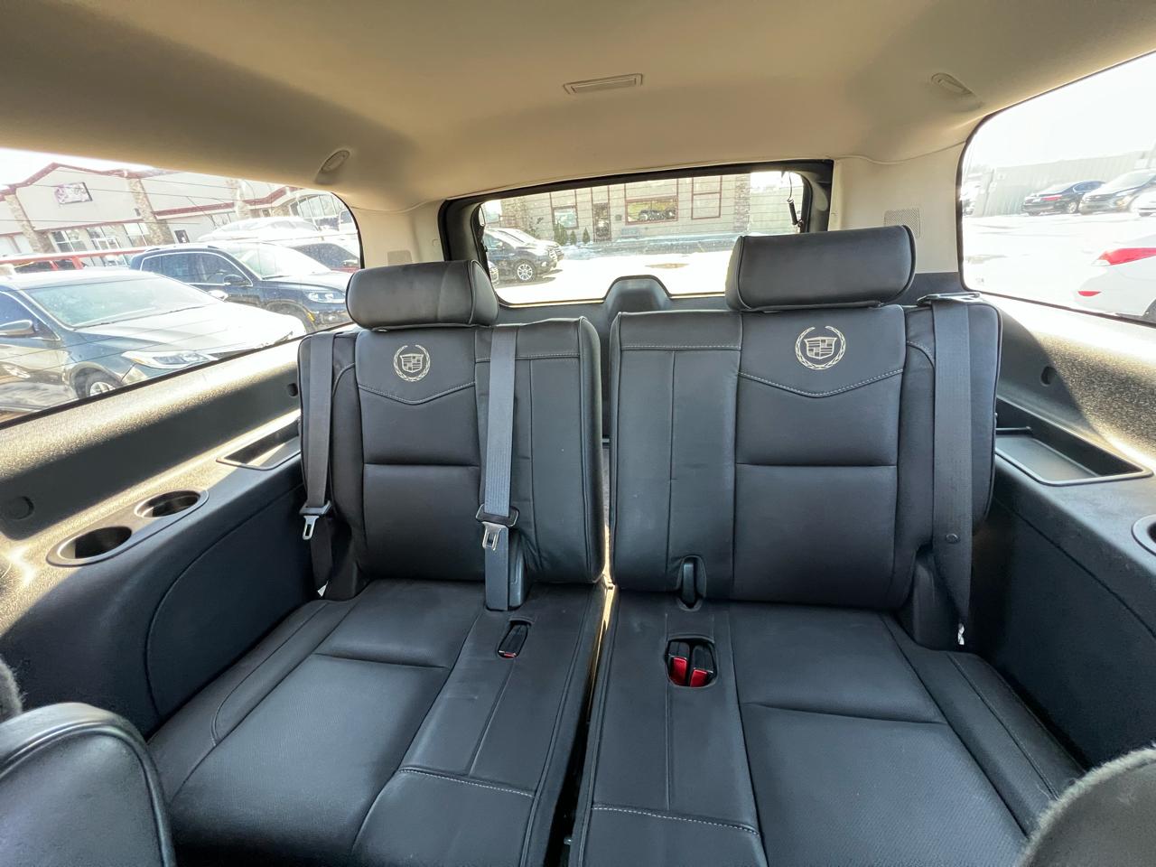 Cadillac Escalade ESV AWD Platinum 2013