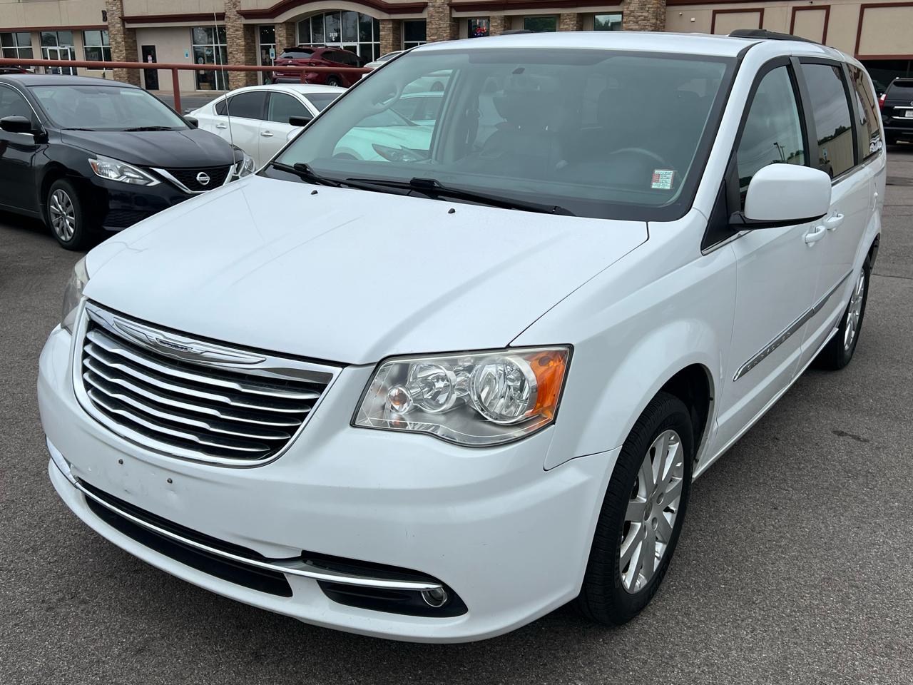 Chrysler Town & Country Touring 2016
