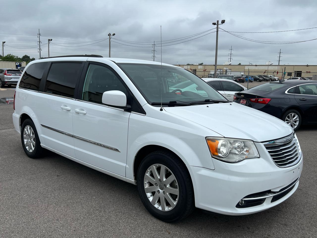 Chrysler Town & Country Touring 2016