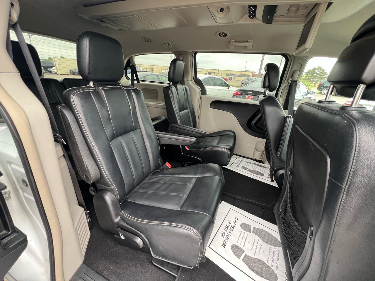 Chrysler Town & Country Touring 2016