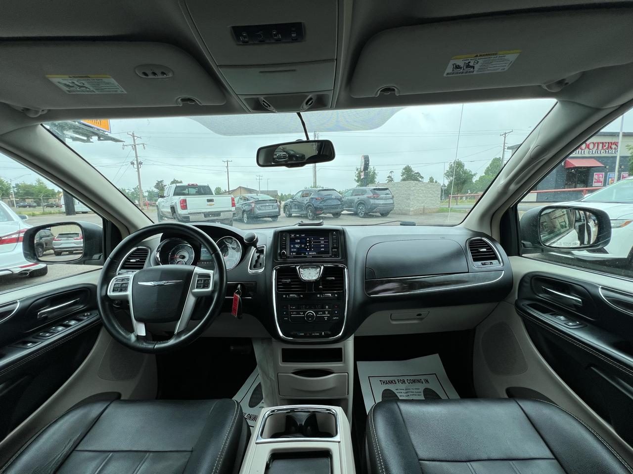 Chrysler Town & Country Touring 2016