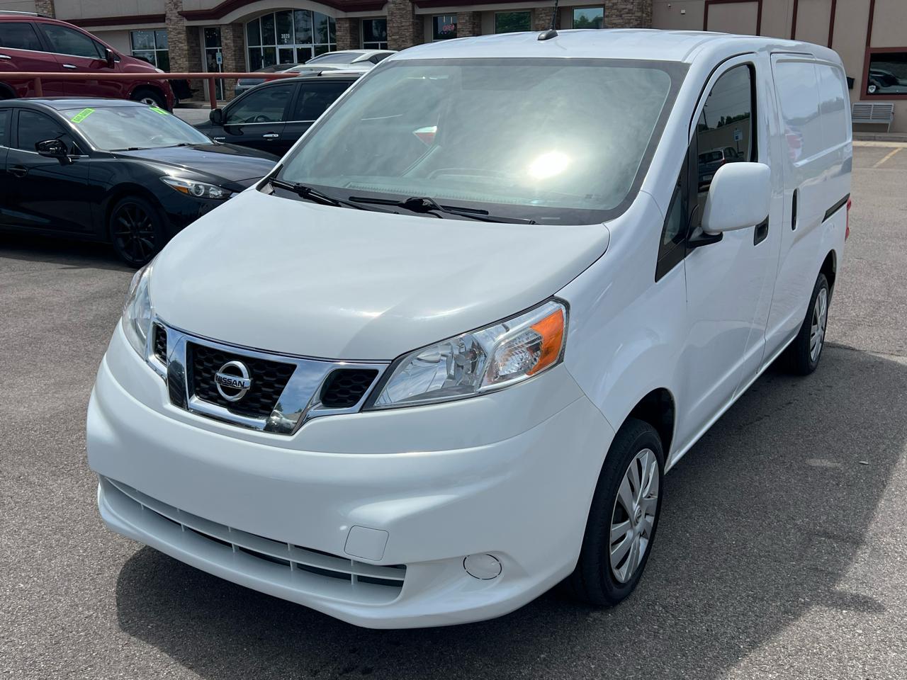 2020 Nissan NV200 SV's photo