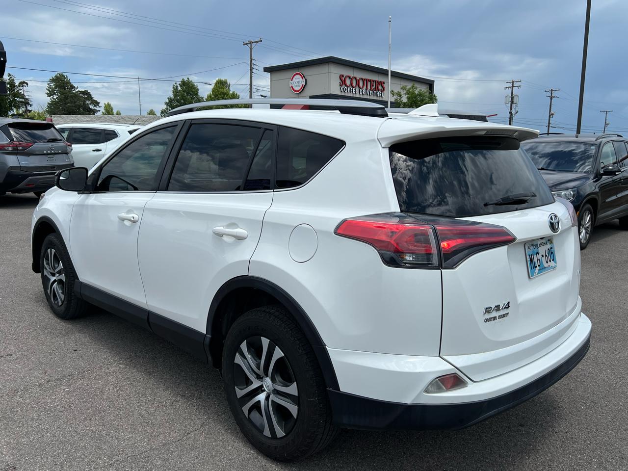 Toyota RAV4 LE 2017