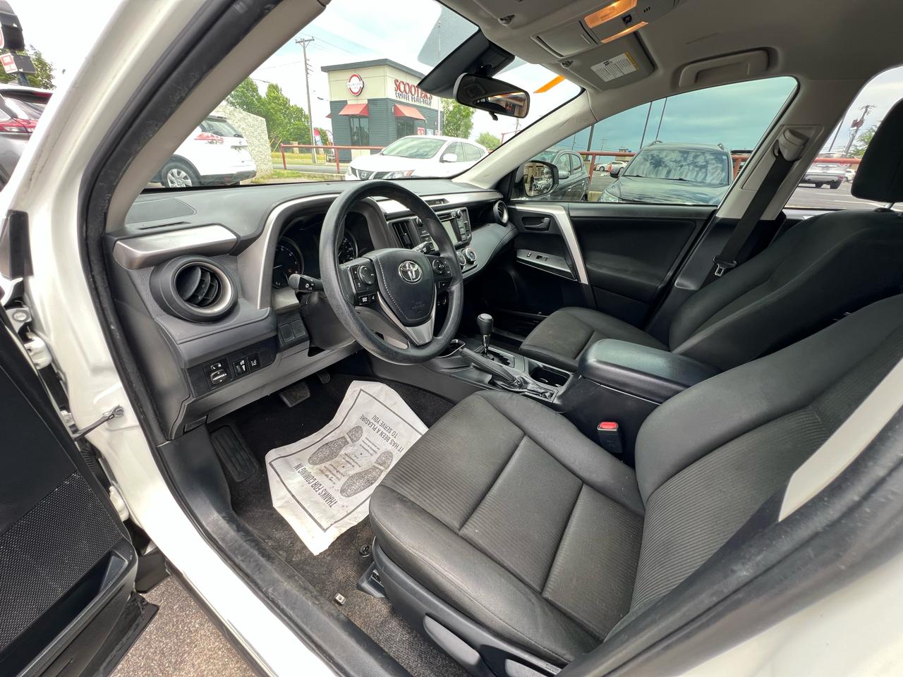 Toyota RAV4 LE 2017
