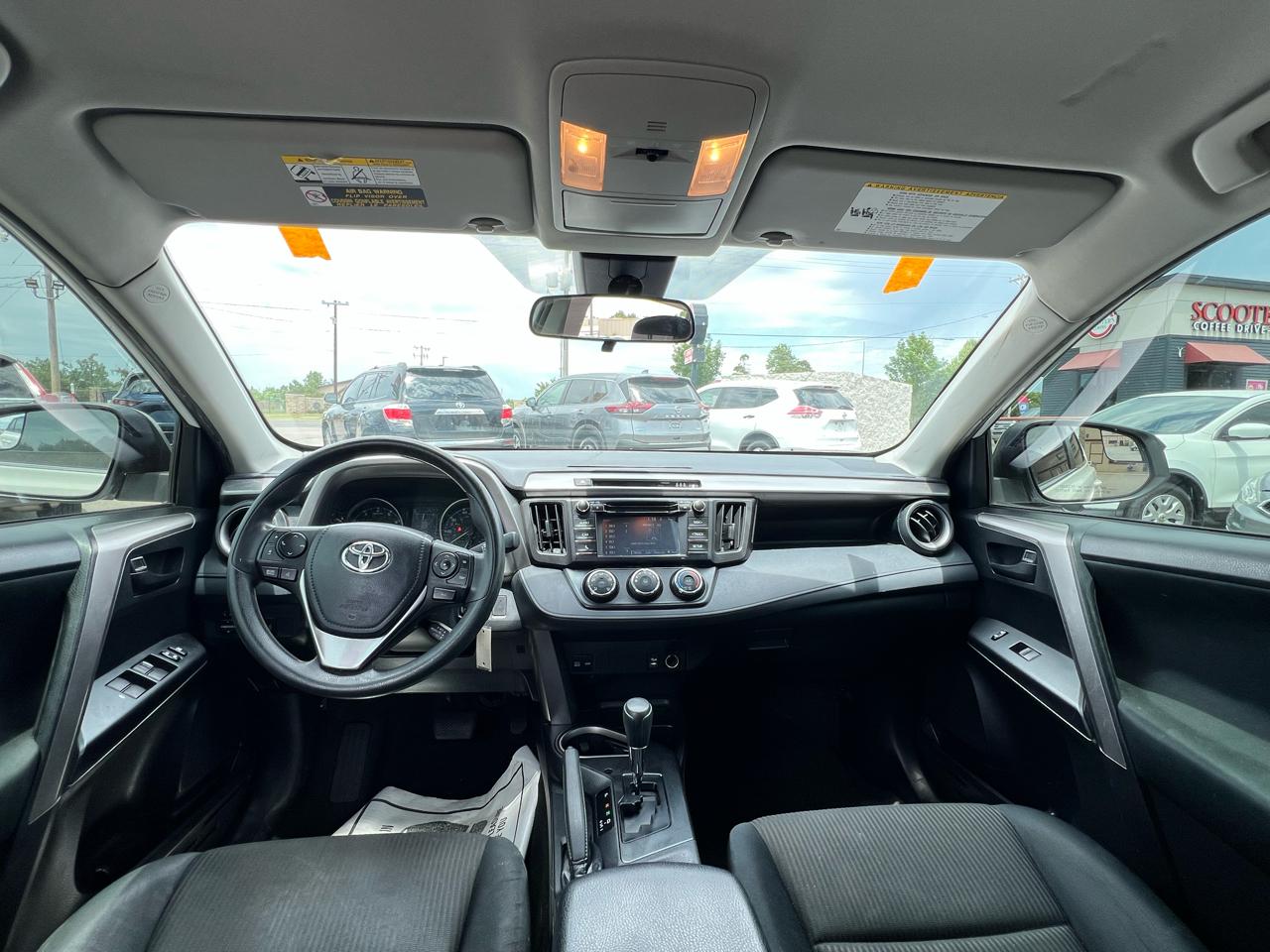 Toyota RAV4 LE 2017