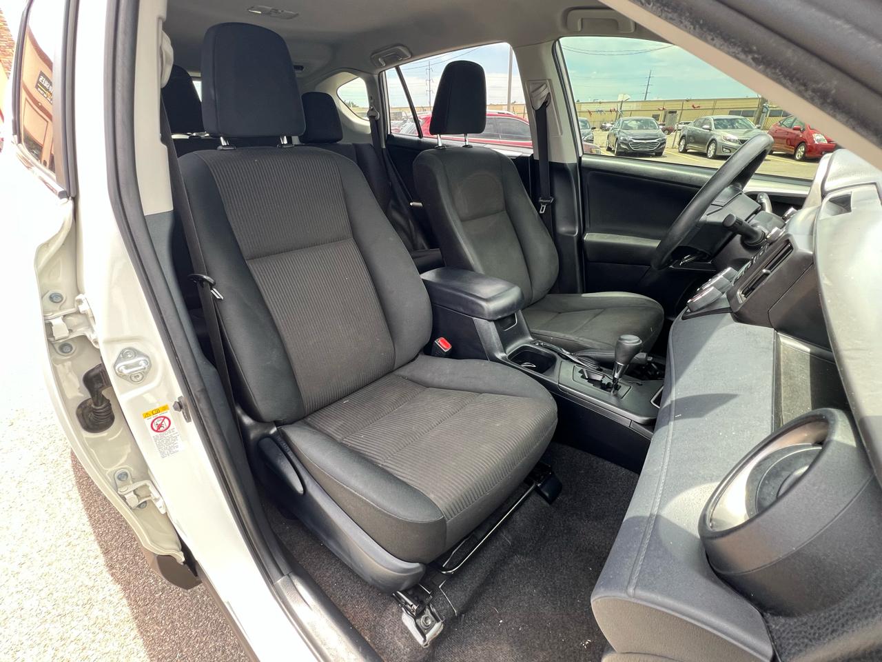 Toyota RAV4 LE 2017