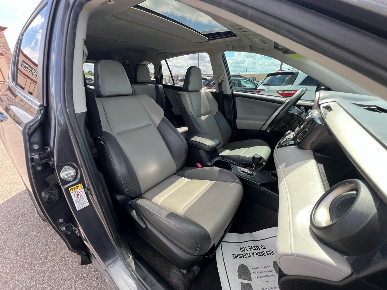 Toyota RAV4 Limited FWD 2015