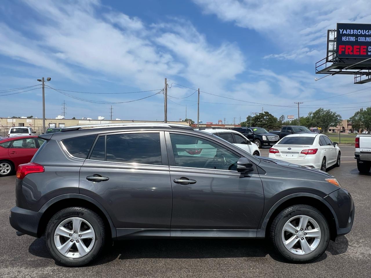 Toyota RAV4 XLE FWD 2013
