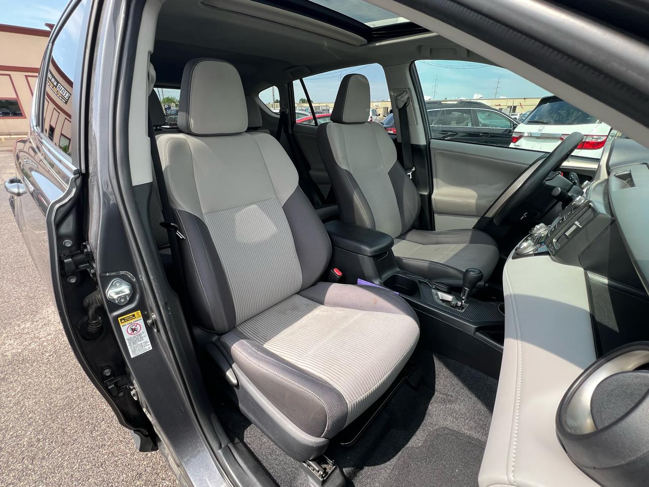 Toyota RAV4 XLE FWD 2013