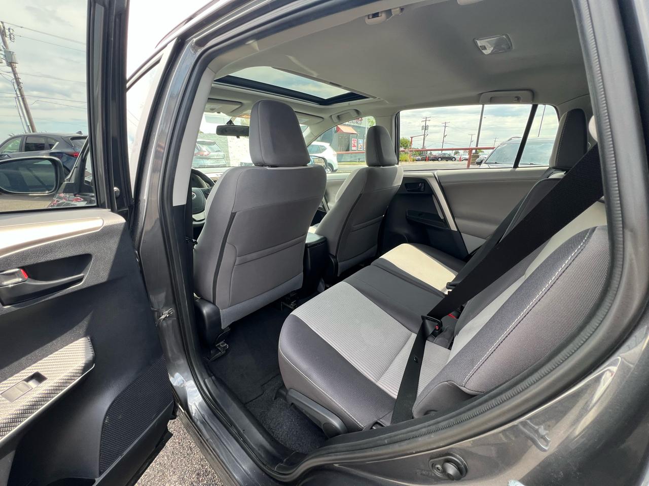 Toyota RAV4 XLE FWD 2013