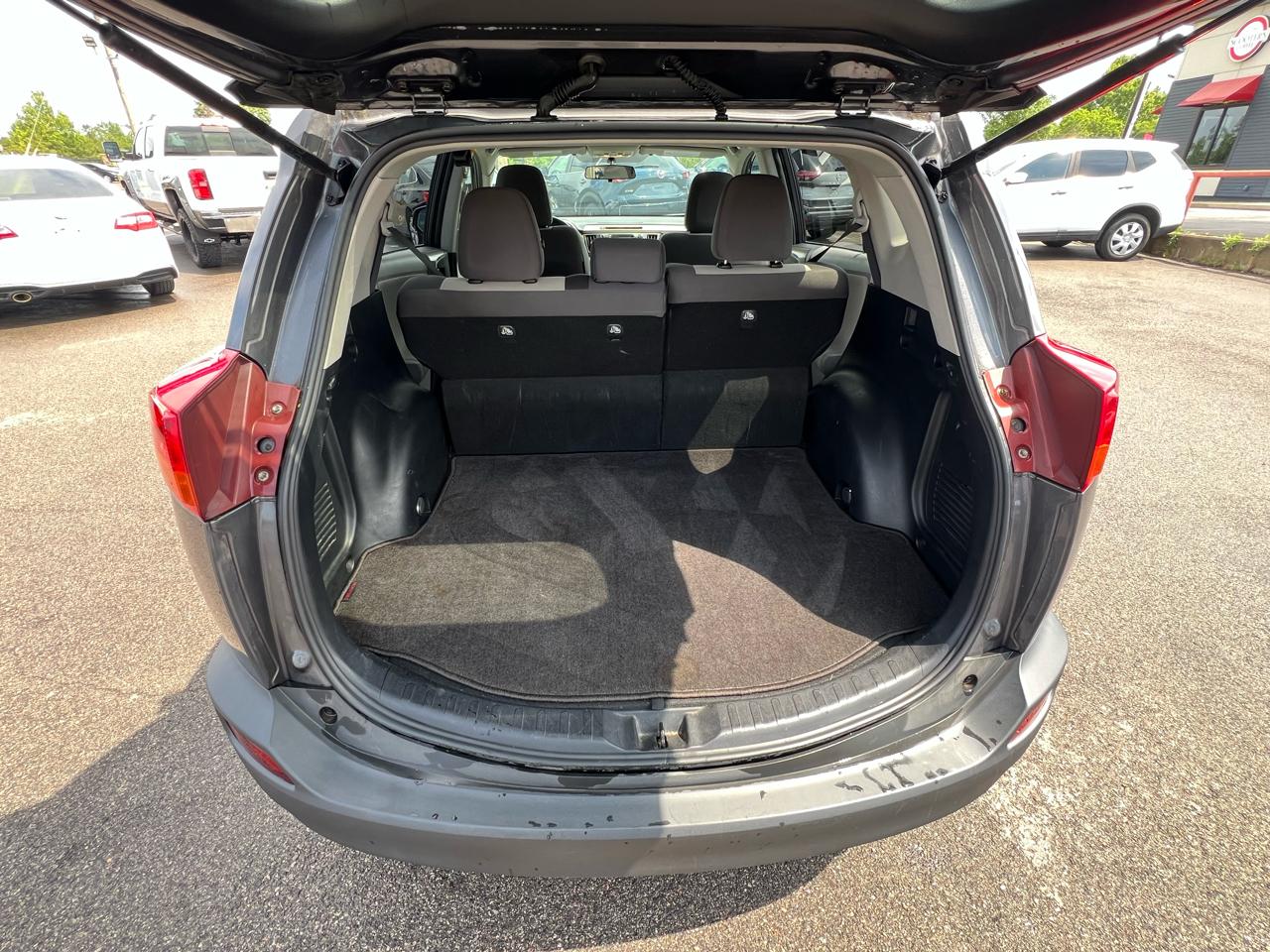 Toyota RAV4 XLE FWD 2013