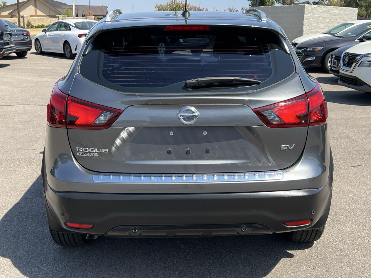 Nissan Rogue Sport S 2019