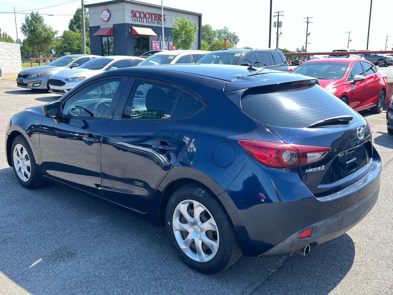 Mazda MAZDA3 i Sport MT 5-Door 2015