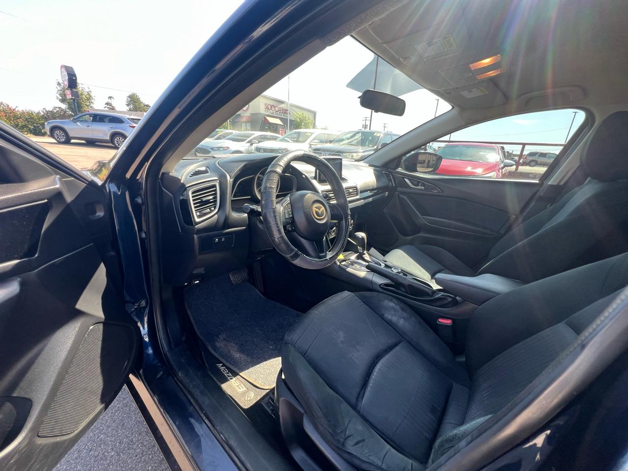 Mazda MAZDA3 i Sport MT 5-Door 2015