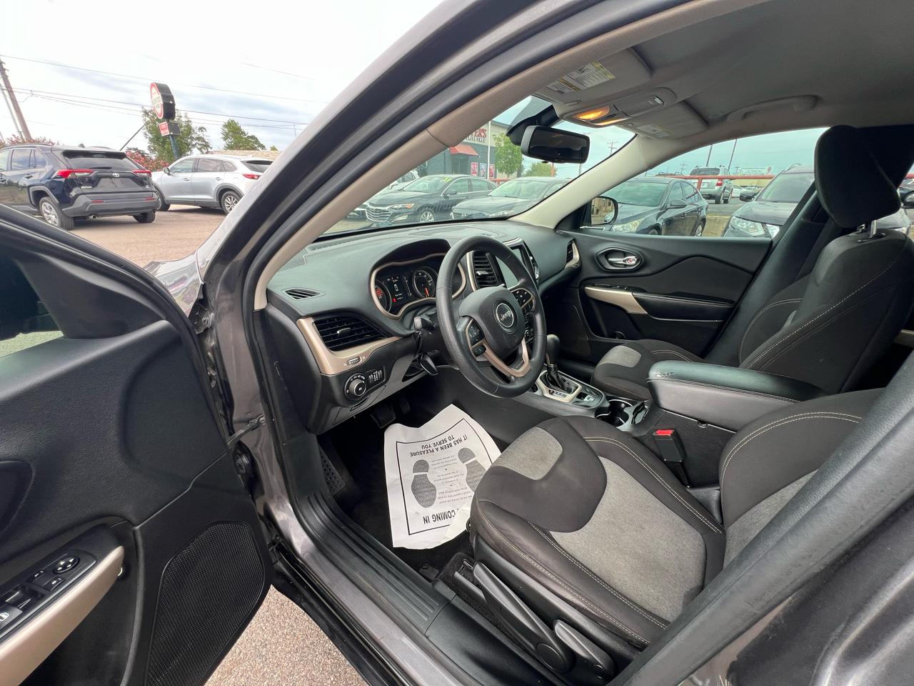 Jeep Cherokee Latitude FWD 2018