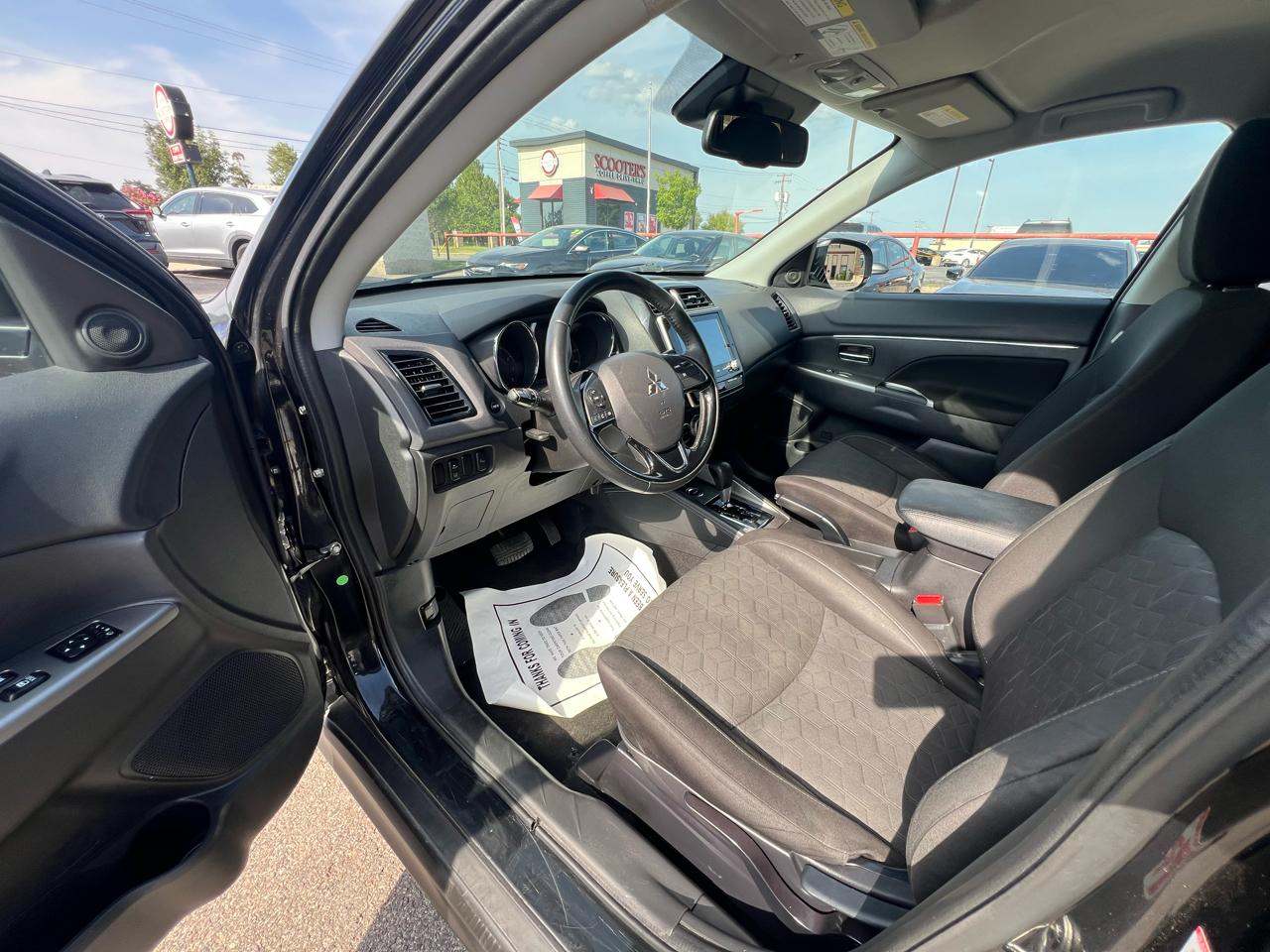Mitsubishi Outlander Sport 2.0 ES 4WD CVT 2020