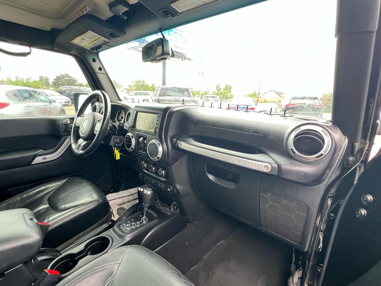 Jeep Wrangler Unlimited Sahara 4WD 2015