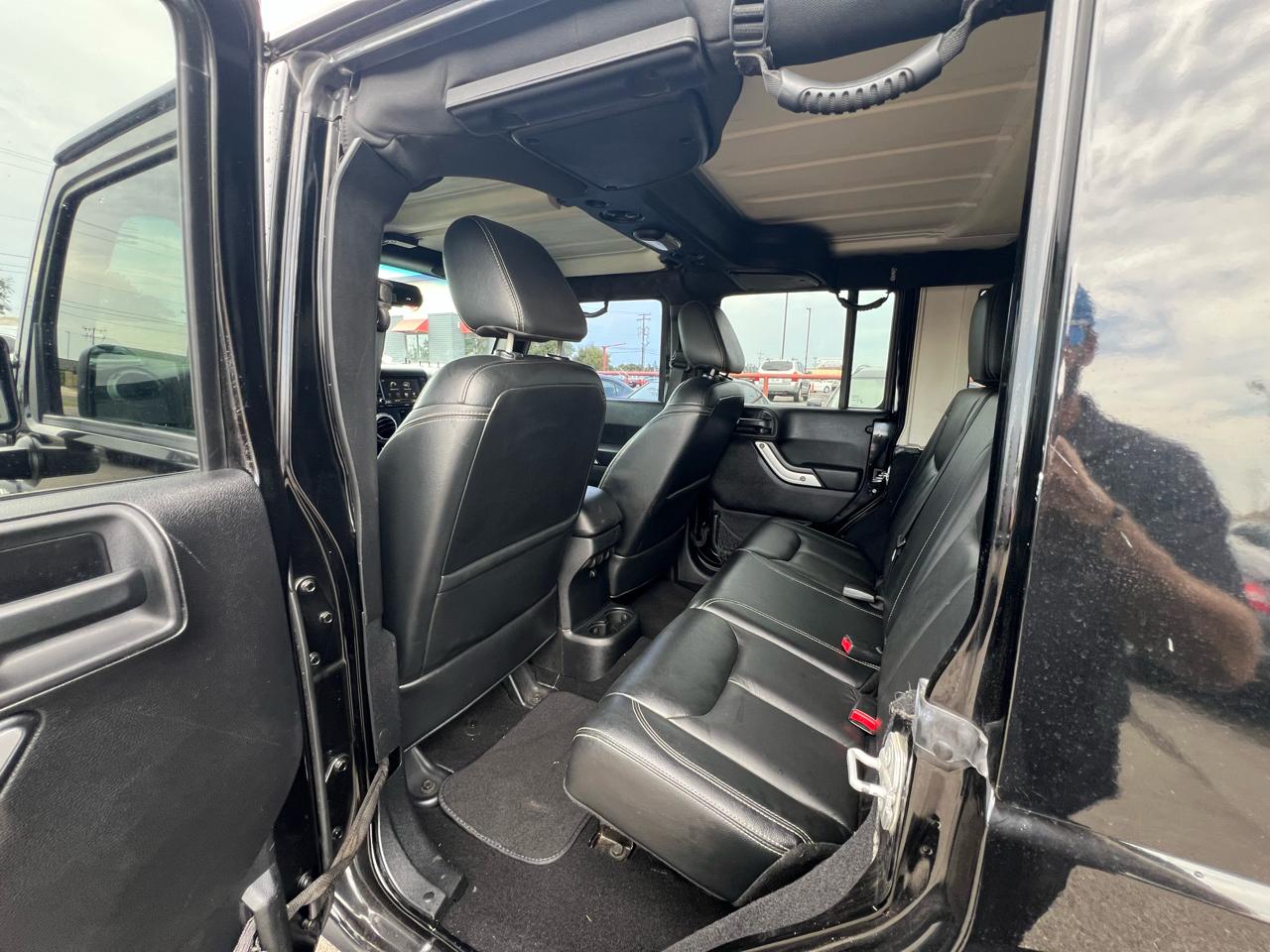 Jeep Wrangler Unlimited Sahara 4WD 2015