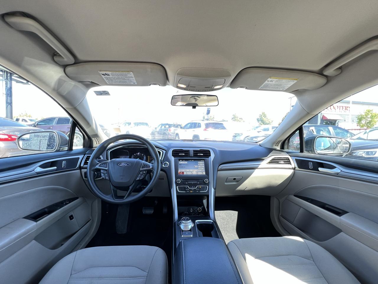 Ford Fusion Hybrid SE 2018