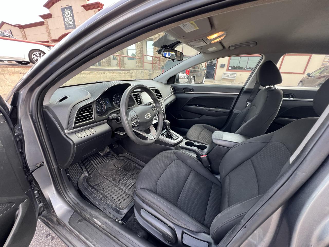 Hyundai Elantra Limited 2019