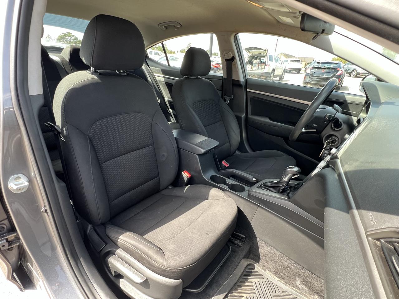 Hyundai Elantra Limited 2019