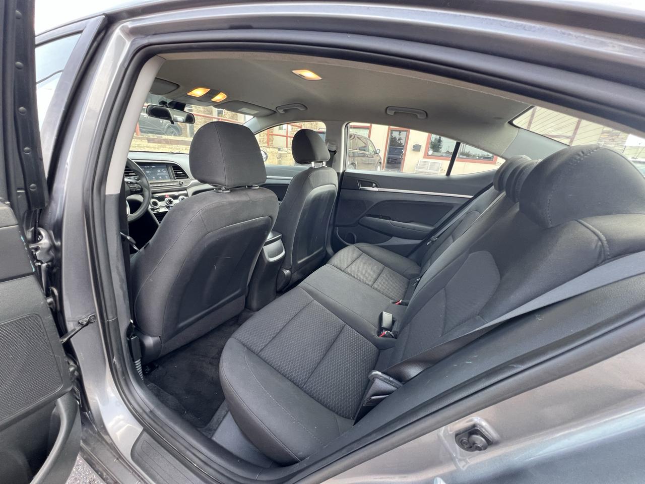 Hyundai Elantra Limited 2019