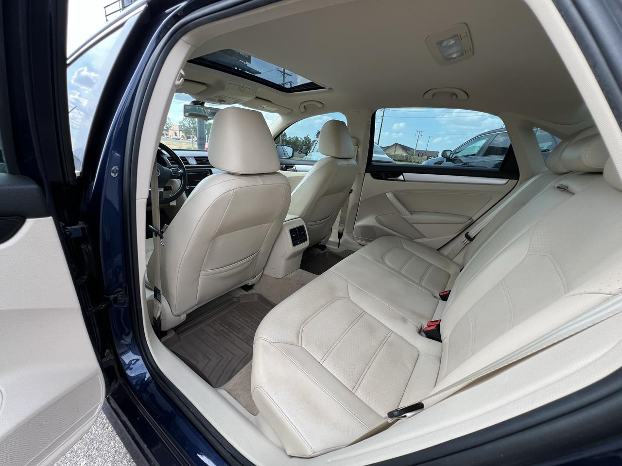 Volkswagen Passat  2013