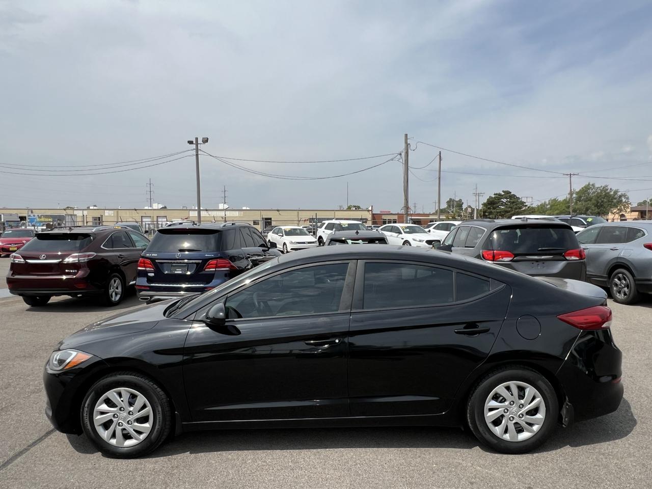 Hyundai Elantra SE 6AT 2017