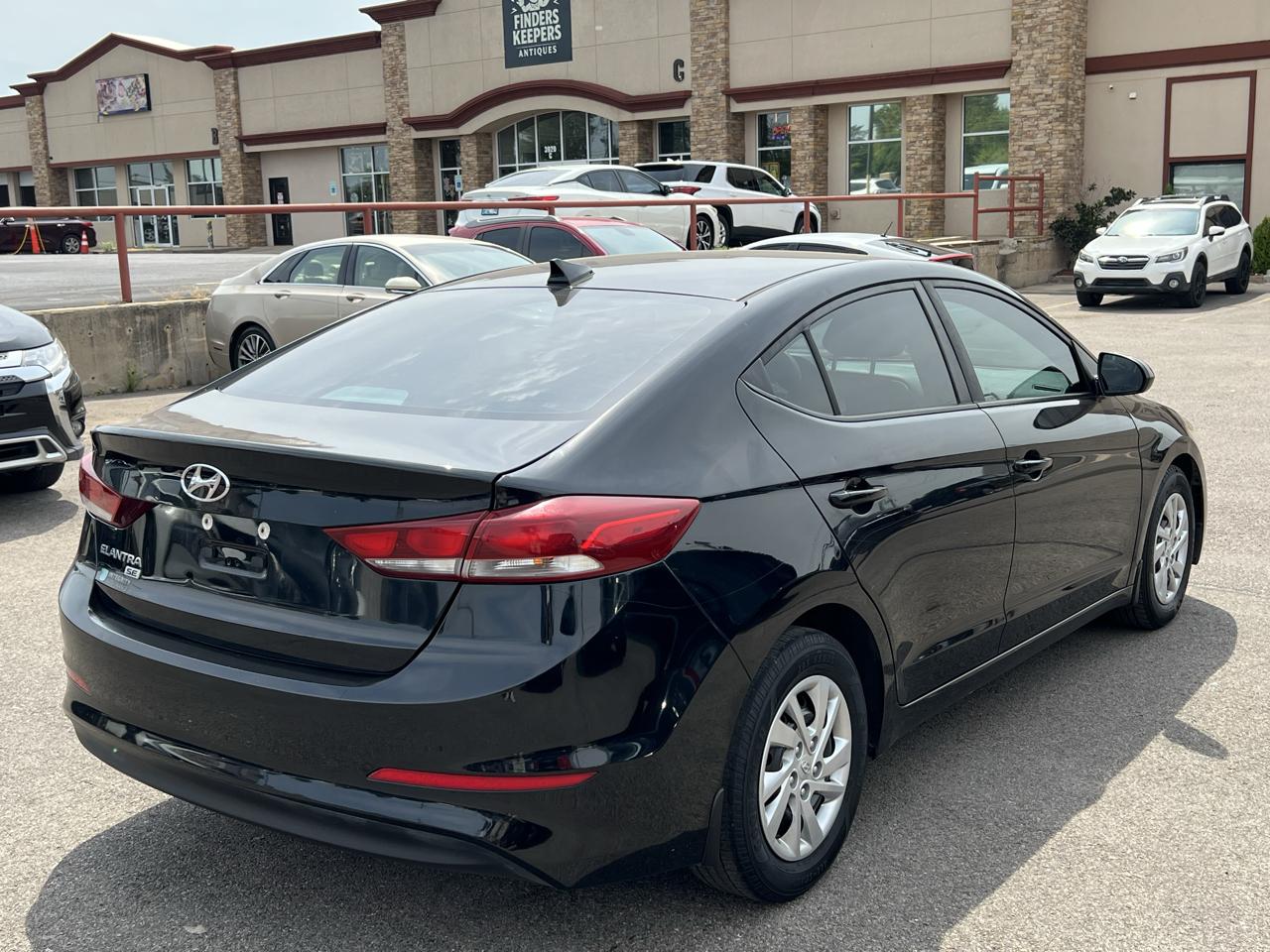 Hyundai Elantra SE 6AT 2017