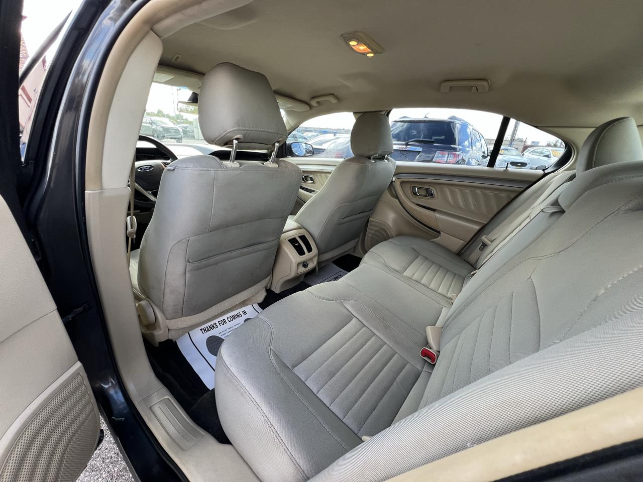 Ford Taurus SE FWD 2016