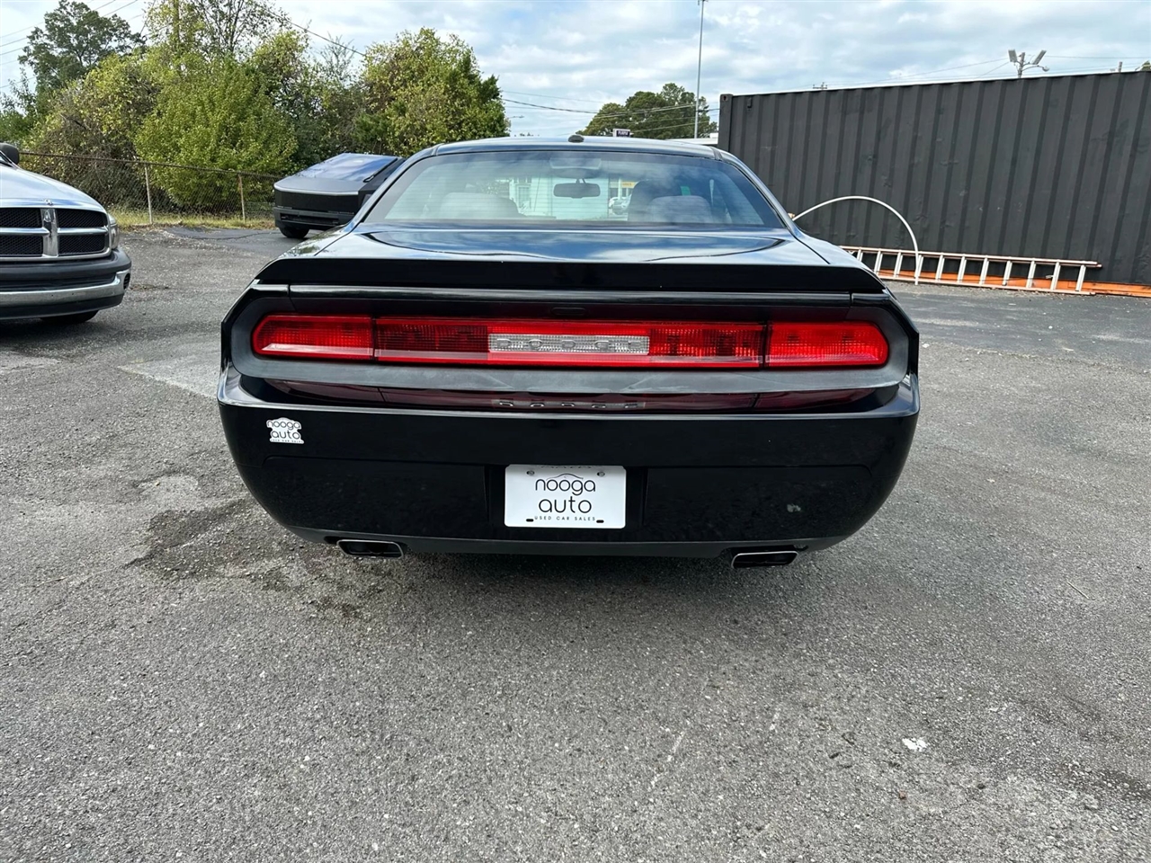 2013 Dodge Challenger SXT photo 4