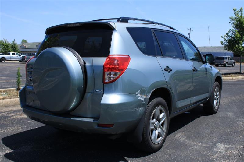 Toyota RAV4 Base I4 4WD with 3rd Row 2007