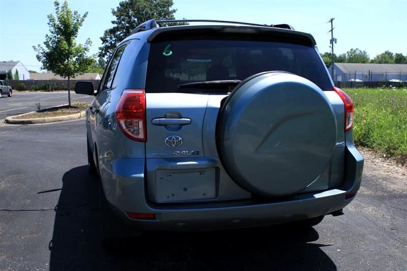 Toyota RAV4 Base I4 4WD with 3rd Row 2007